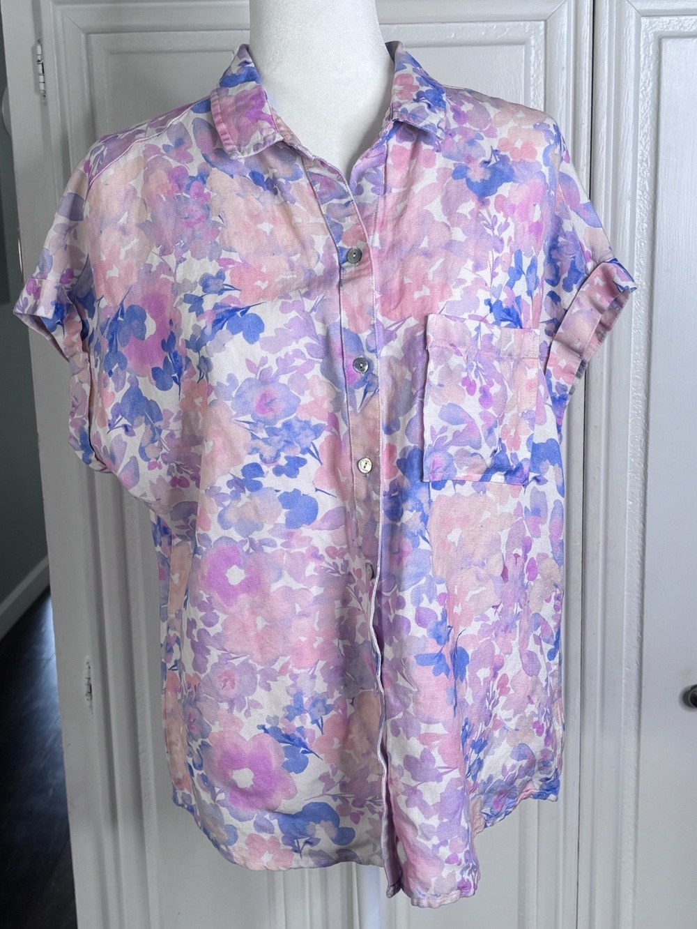 Anthropologie cloth & stone Floral Button-Up Blouse - size L